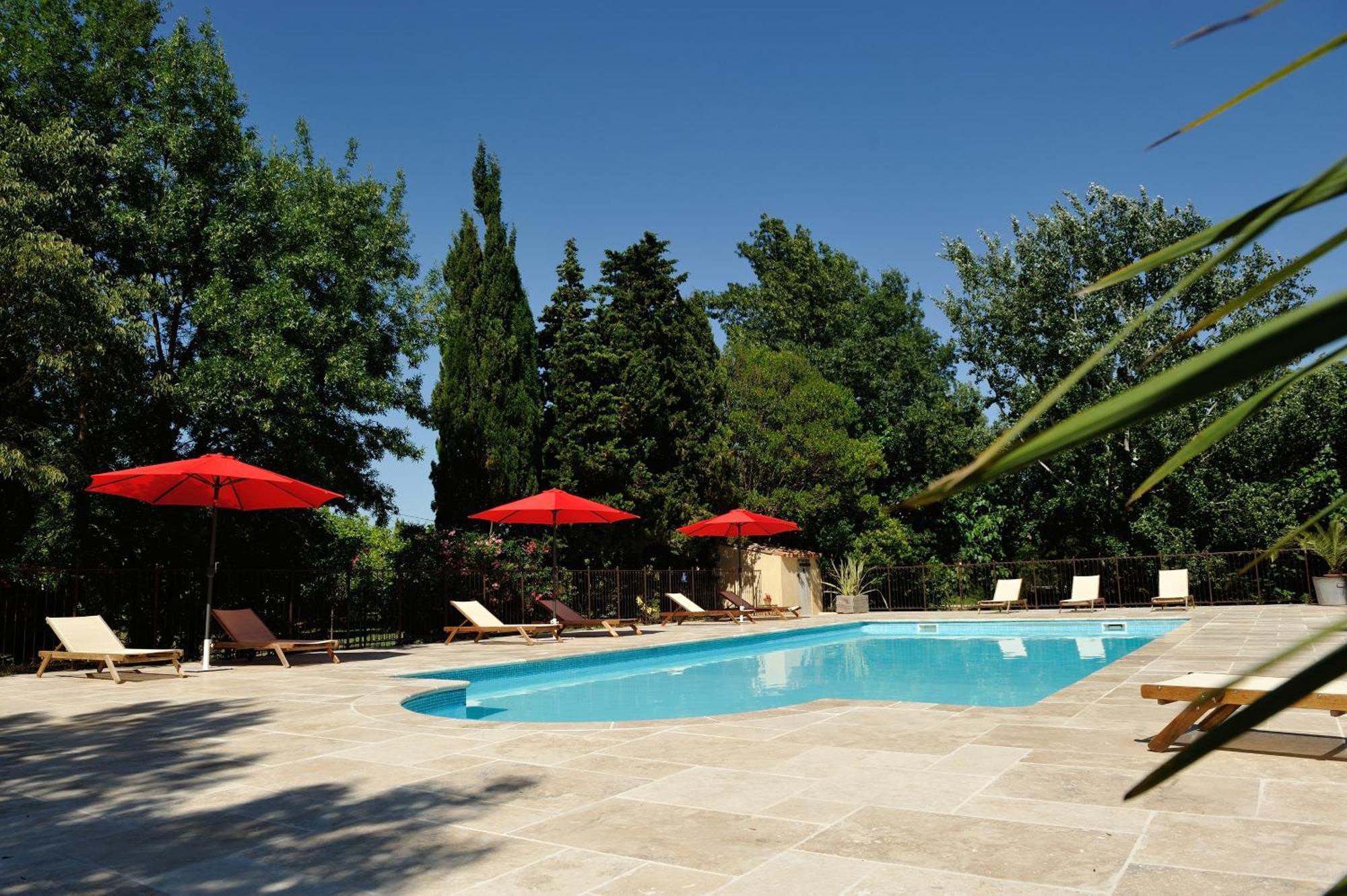 Gites Domaine Des Machottes Grans Exterior photo