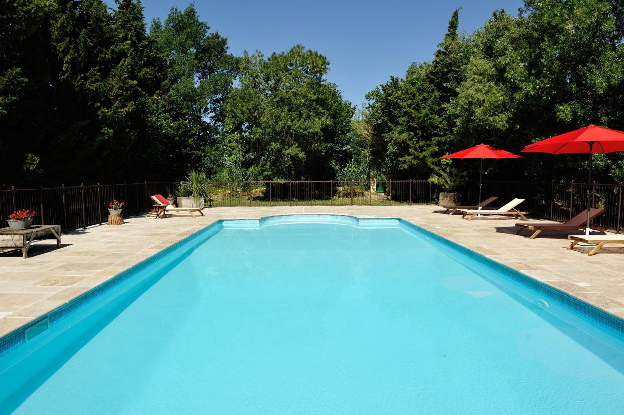 Gites Domaine Des Machottes Grans Exterior photo