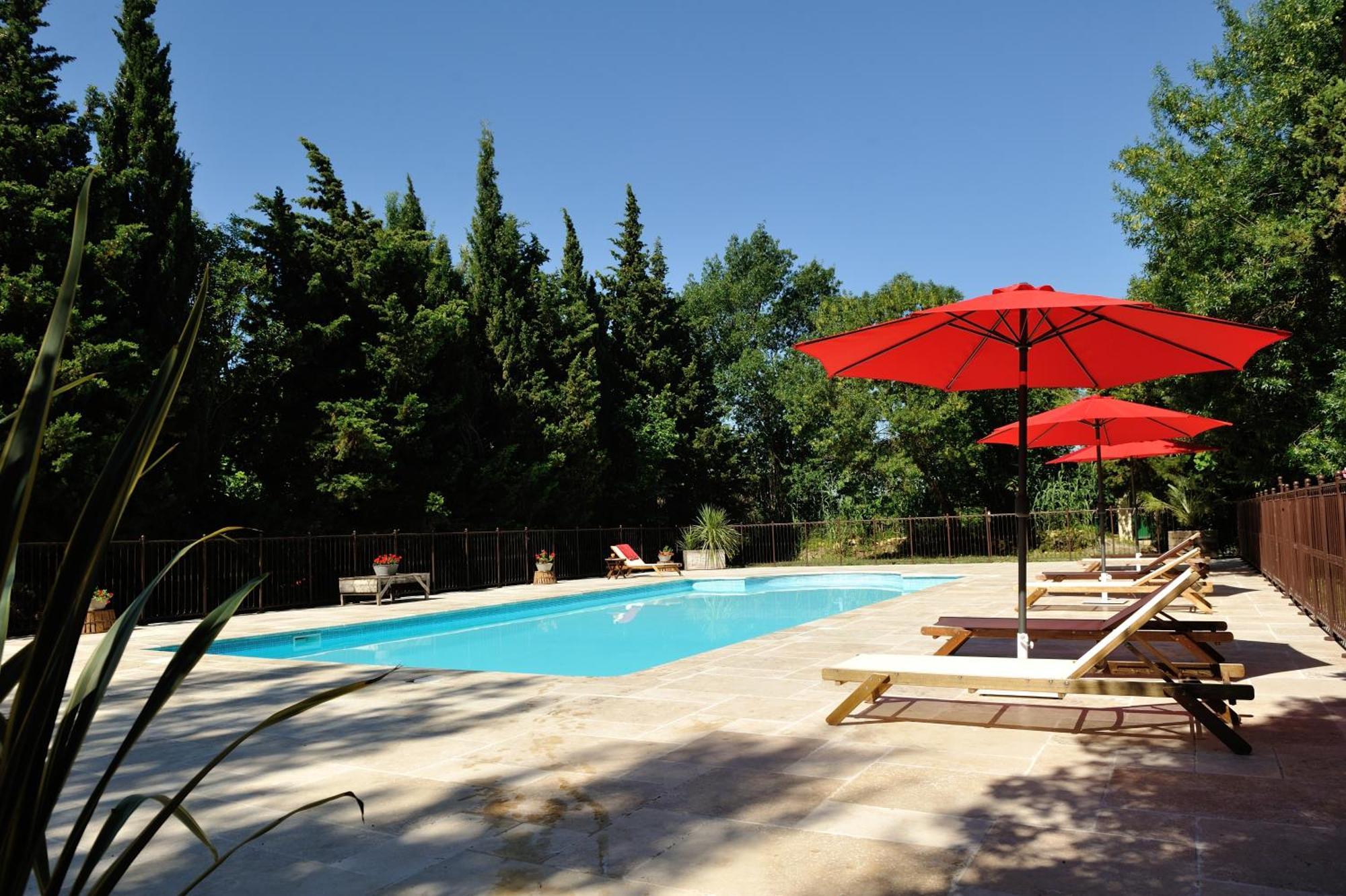 Gites Domaine Des Machottes Grans Exterior photo